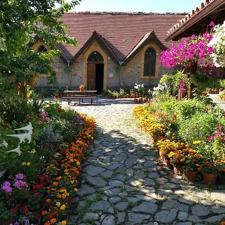 Holiday home Mountain House Platanistasa